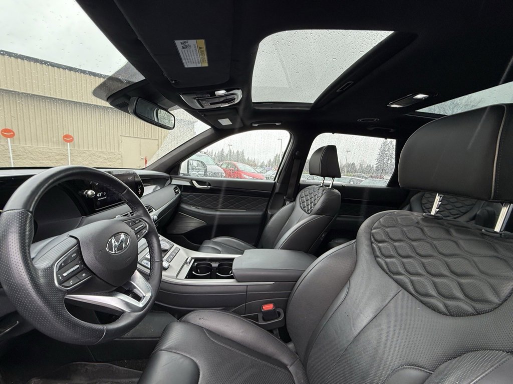 Used 2022 Hyundai Palisade Calligraphy image 8