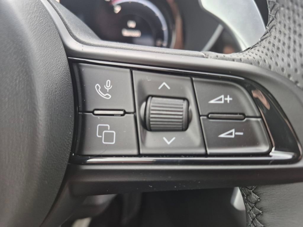 New 2025 Alfa Romeo Giulia w/ Driving Assist Package image 20