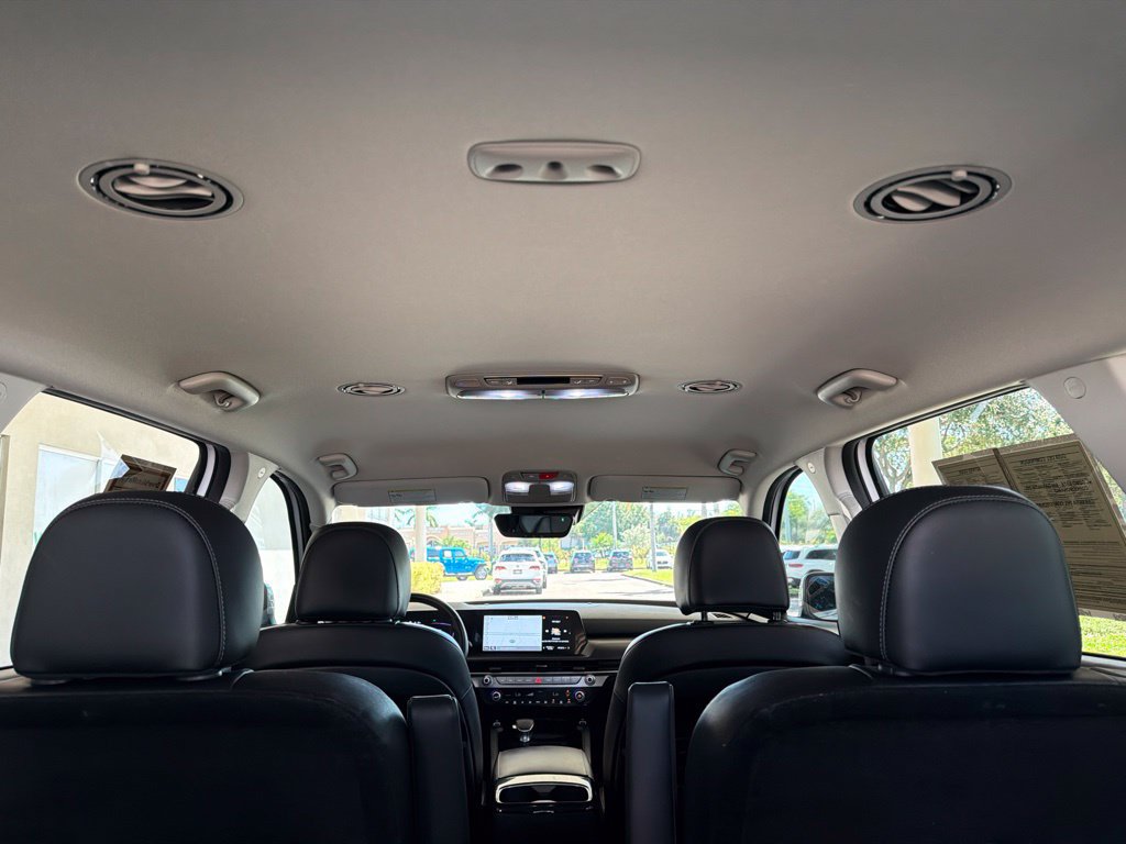 Used 2024 Kia Telluride S FWD image 45