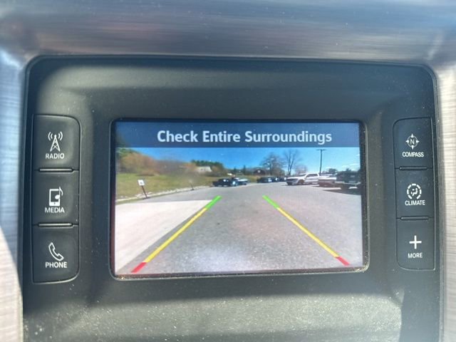 Used 2015 Dodge Challenger R/T w/ Quick Order Package 22B R/T RWD image 20