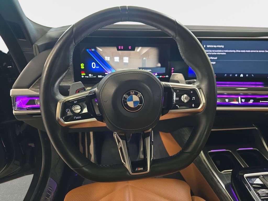 Used 2023 BMW 740i image 19