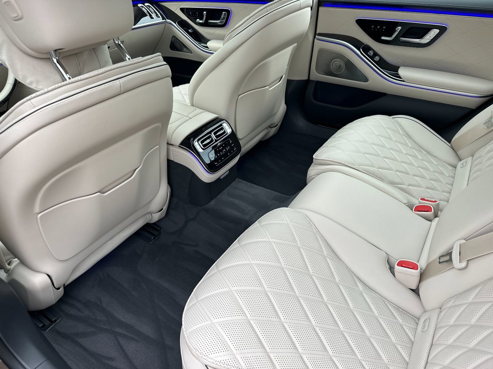 New 2026 Mercedes-Benz S 580 4MATIC Sedan image 12