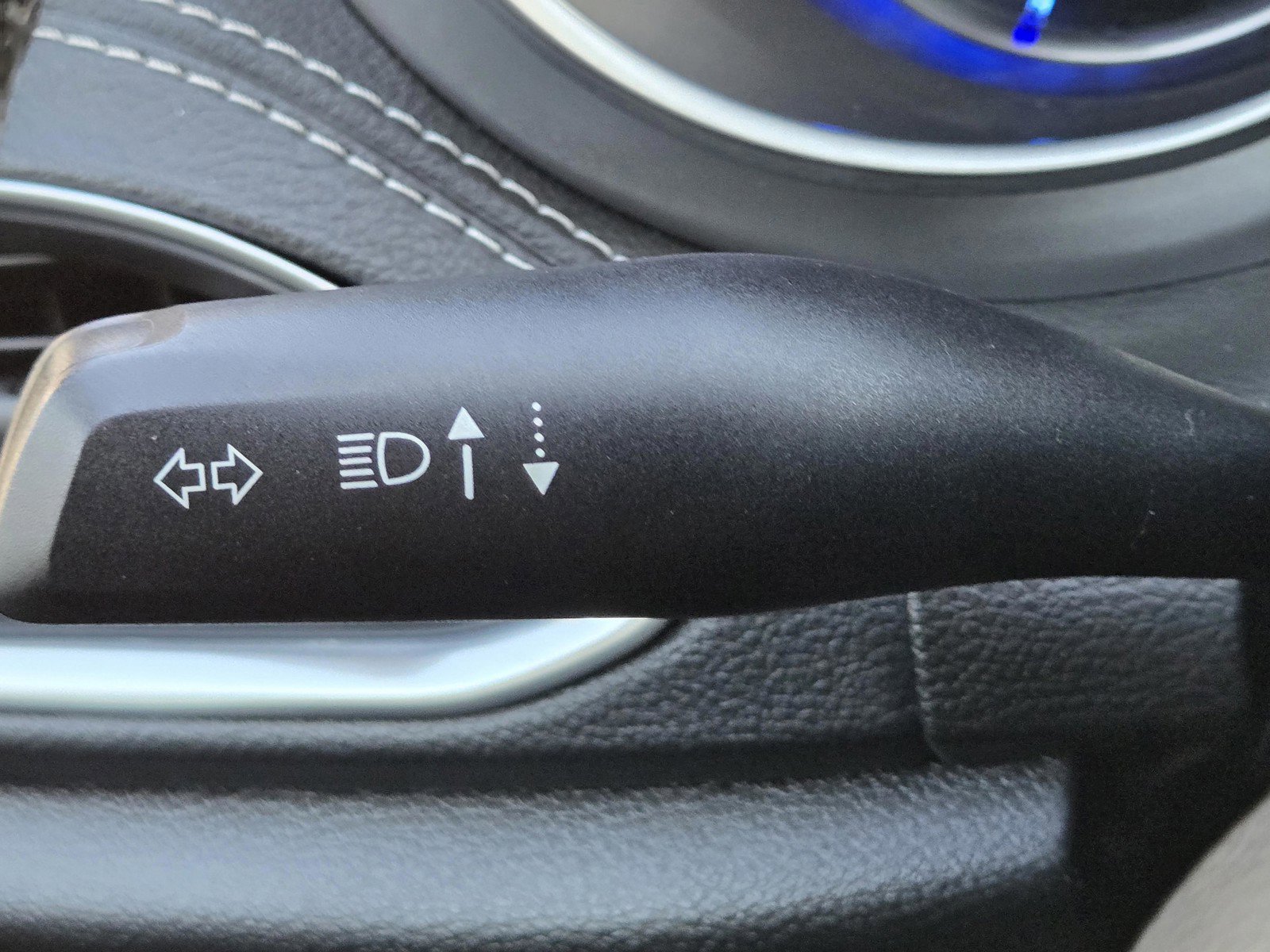 Used 2019 Chrysler Pacifica Limited w/ Advanced Safetytec Group image 21