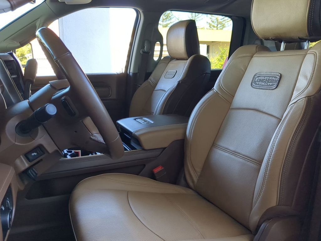 Used 2024 RAM 3500 Limited w/ Towing Technology Group image 6