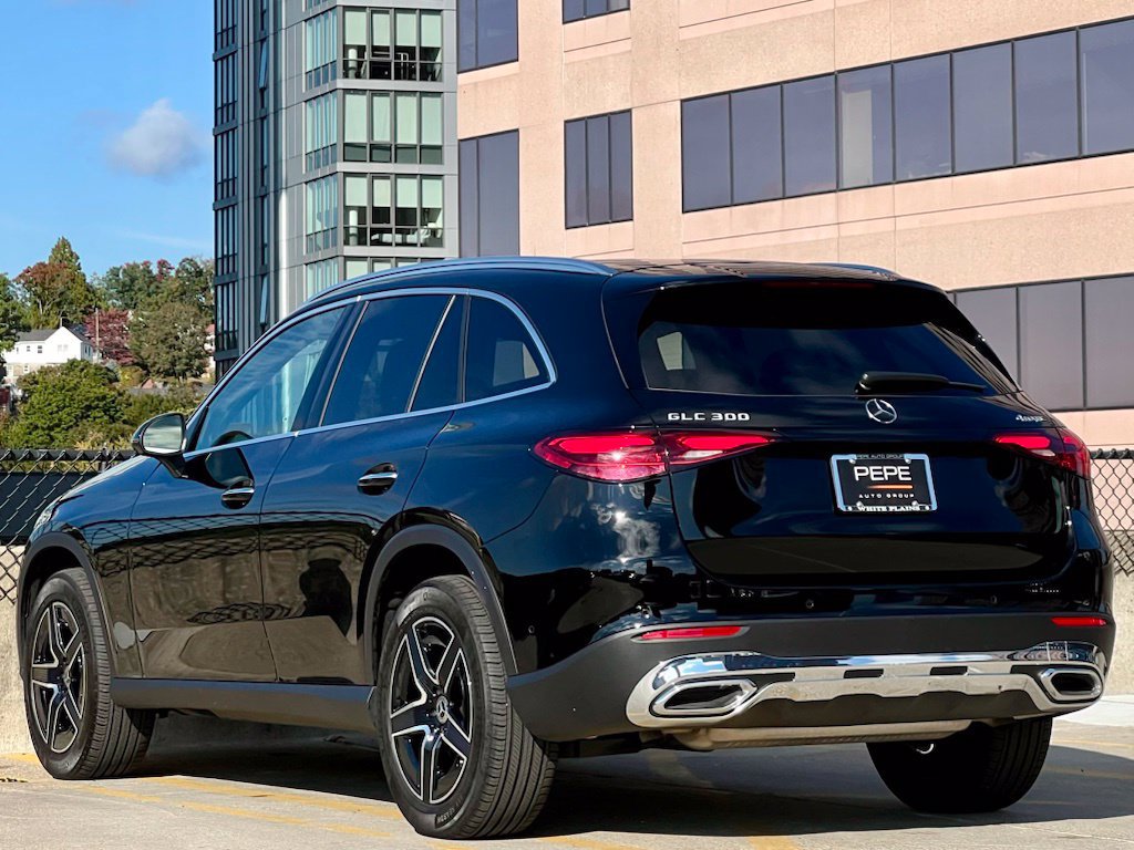 Used 2026 Mercedes-Benz GLC 300 4MATIC image 5