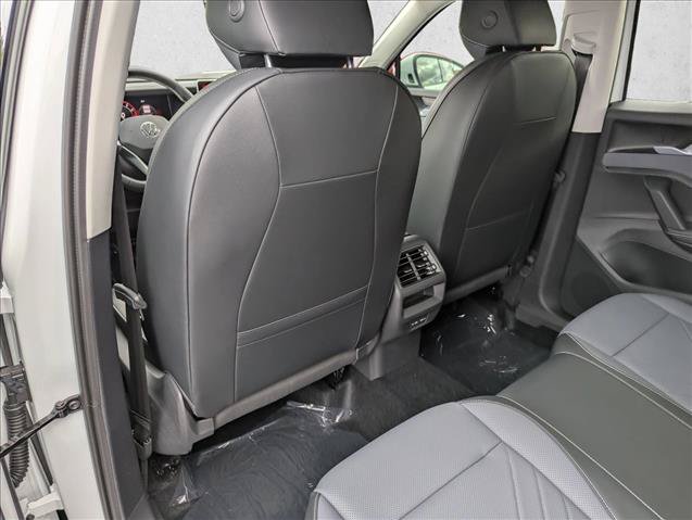 New 2026 Volkswagen Tiguan SE FWD image 23
