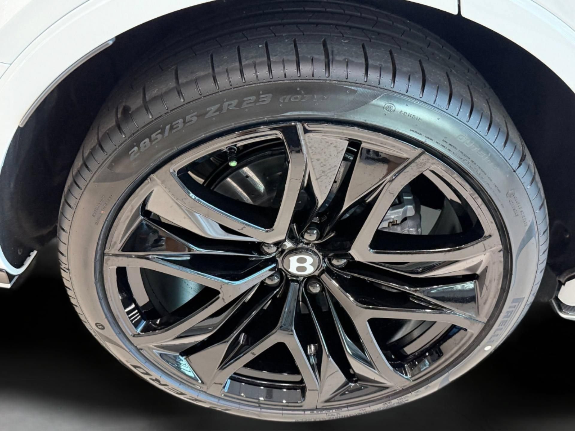 New 2026 Bentley Bentayga Speed AWD/4WD image 13