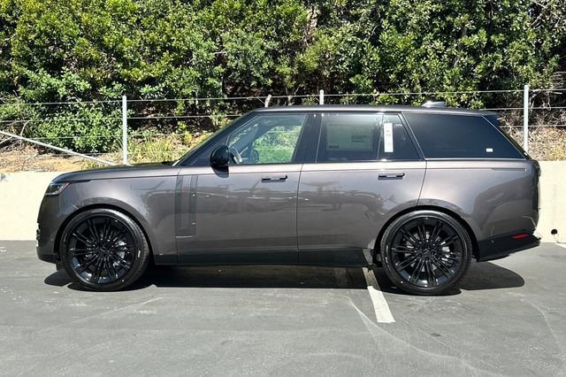 New 2026 Land Rover Range Rover SE AWD/4WD image 2