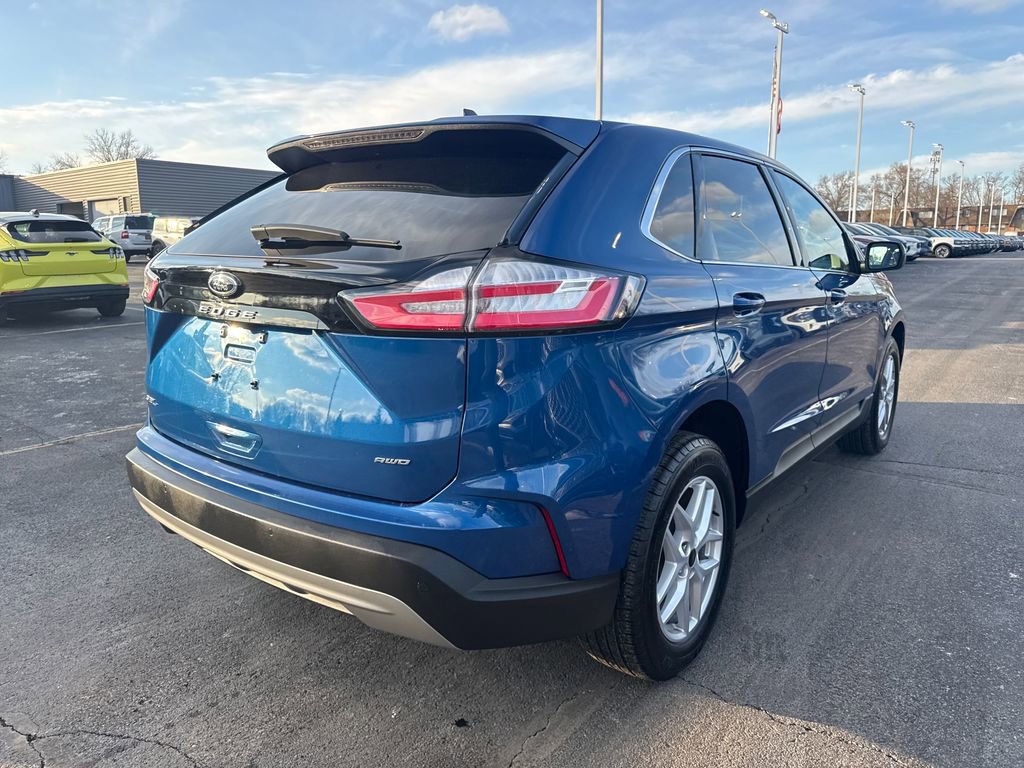 Used 2024 Ford Edge SEL w/ Convenience Package image 7