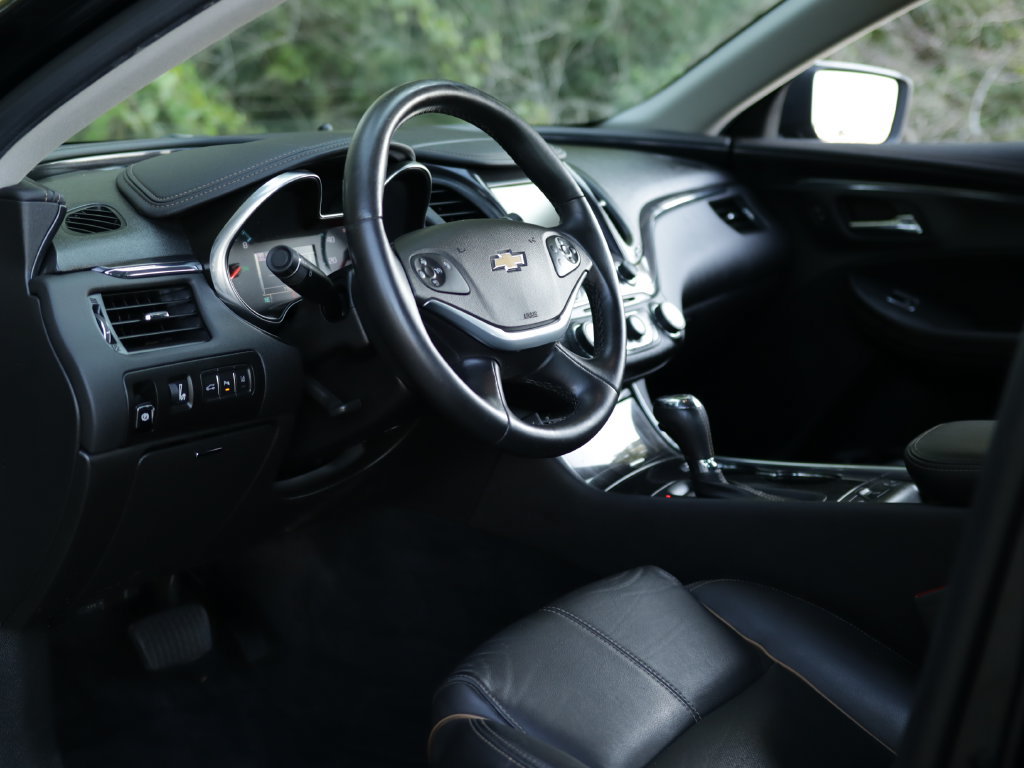 Used 2016 Chevrolet Impala LTZ FWD image 9