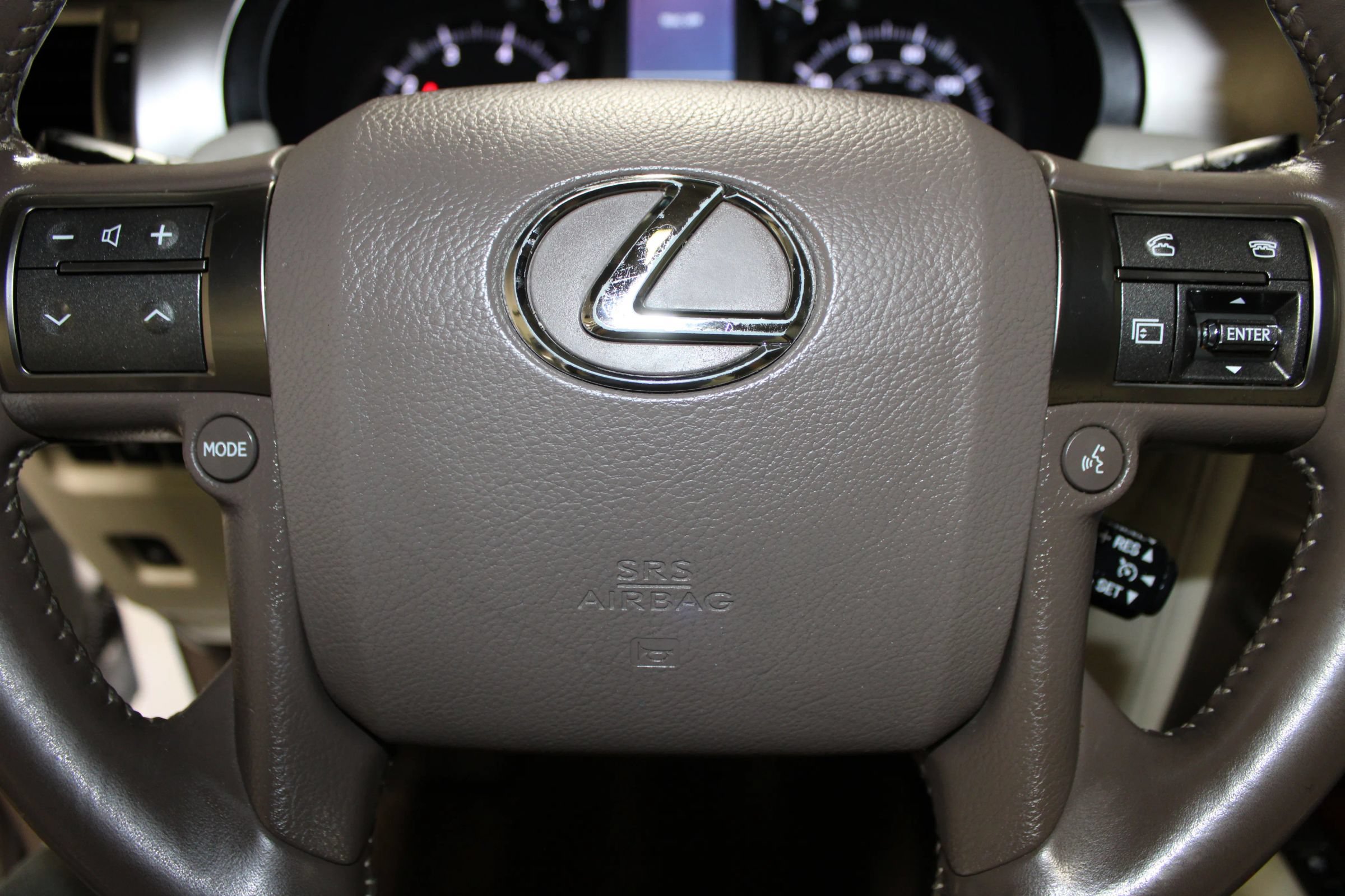 Used 2011 Lexus GX 460 w/ Comfort Plus Pkg AWD/4WD image 22