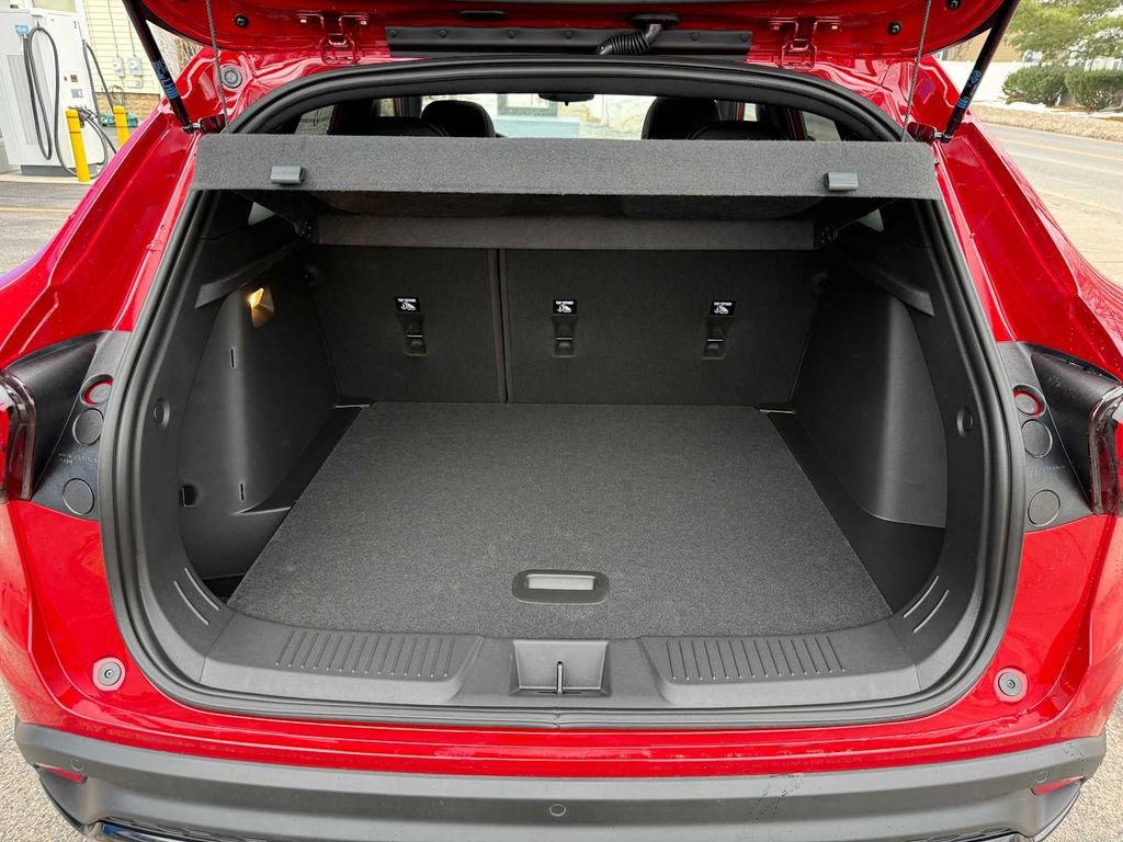 New 2026 Chevrolet Trax RS w/ Sunroof Package image 23