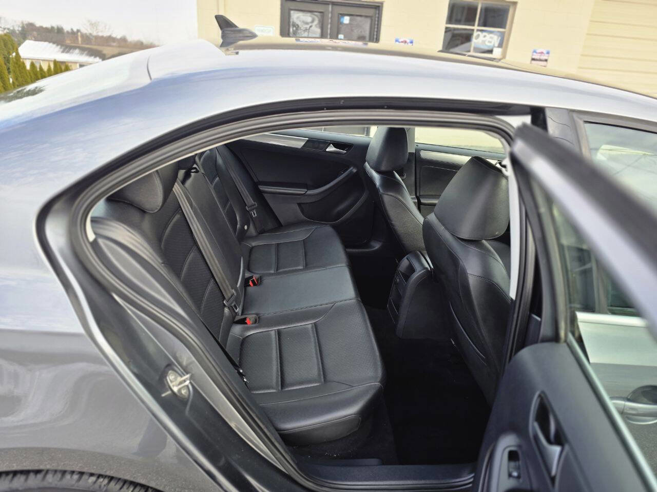 Used 2017 Volkswagen Jetta SE image 20