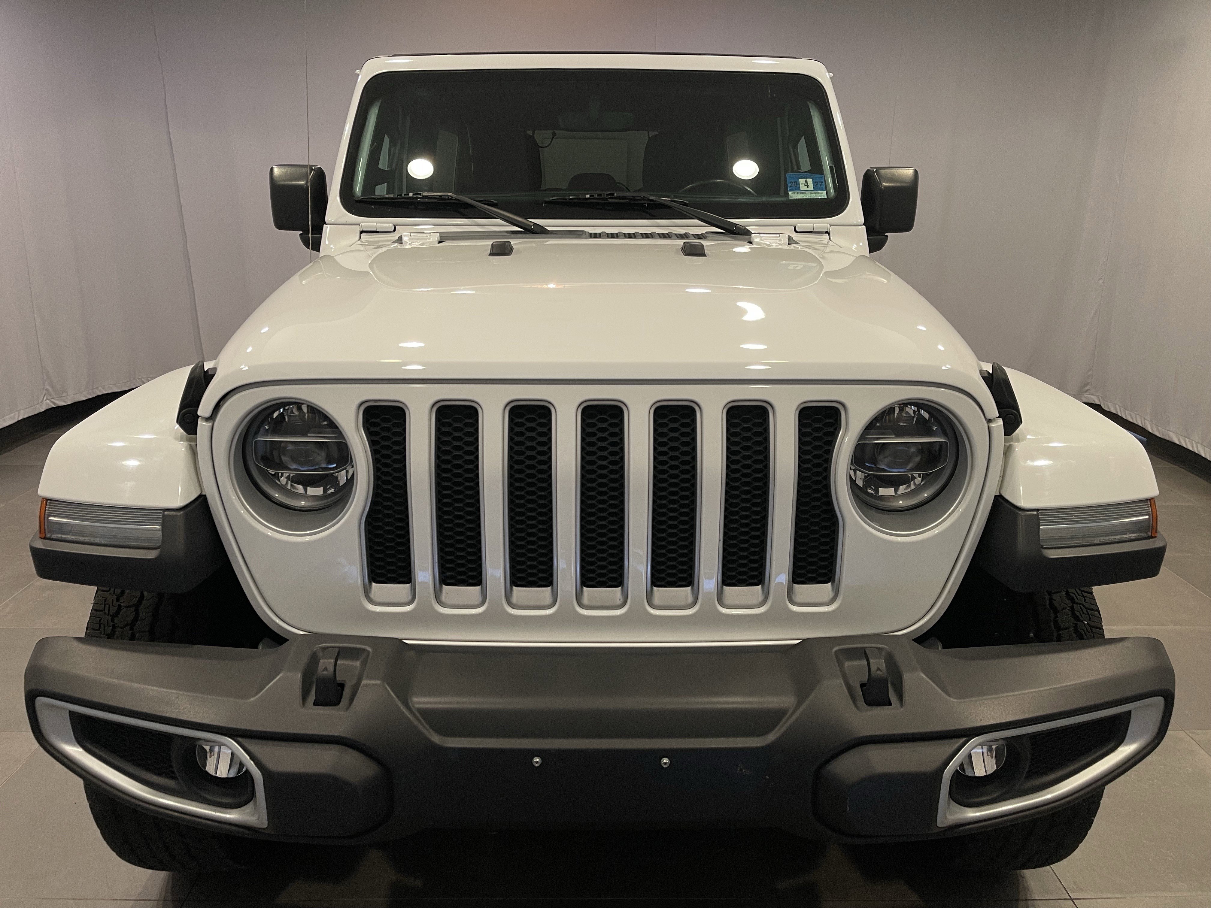 Used 2020 Jeep Wrangler Unlimited Sahara AWD/4WD image 2