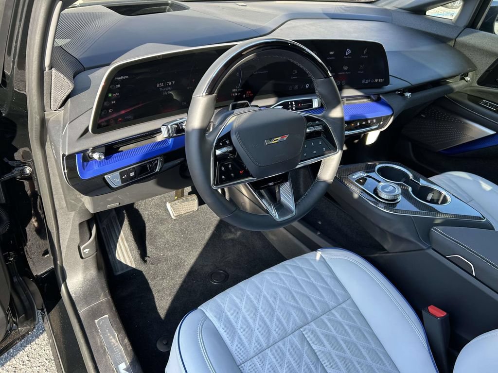 New 2026 Cadillac Optiq V AWD/4WD image 19