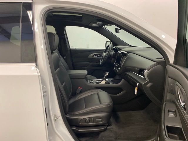 Certified 2023 Chevrolet Traverse LT w/ LT Premium Package AWD/4WD image 25
