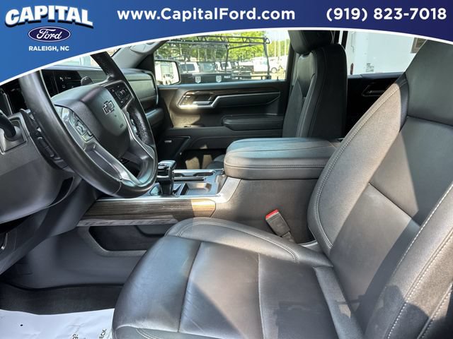 Used 2025 Chevrolet Silverado 1500 LT Trail Boss w/ LT Trail Boss Premium Package AWD/4WD image 18