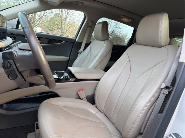 Used 2023 Lincoln Nautilus Reserve w/ Equipment Group 201A image 10