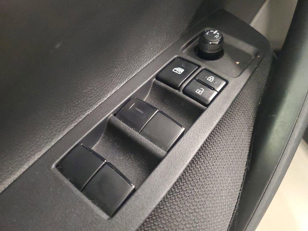Used 2023 Toyota Corolla LE image 18