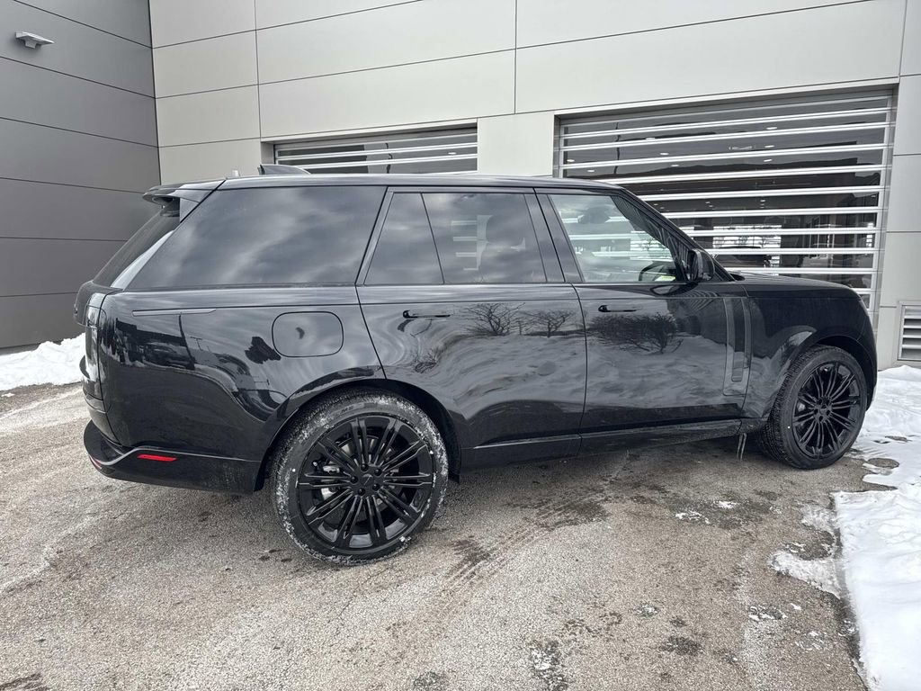 New 2026 Land Rover Range Rover SE image 6