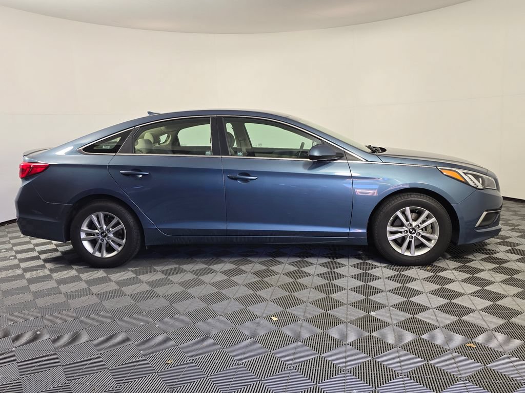Used 2016 Hyundai Sonata SE FWD image 8