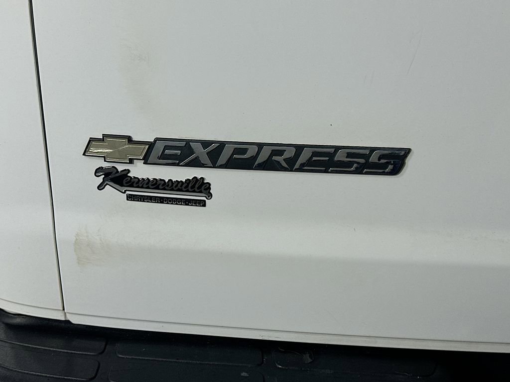 Used 2022 Chevrolet Express 2500 w/ Driver Convenience Package image 27