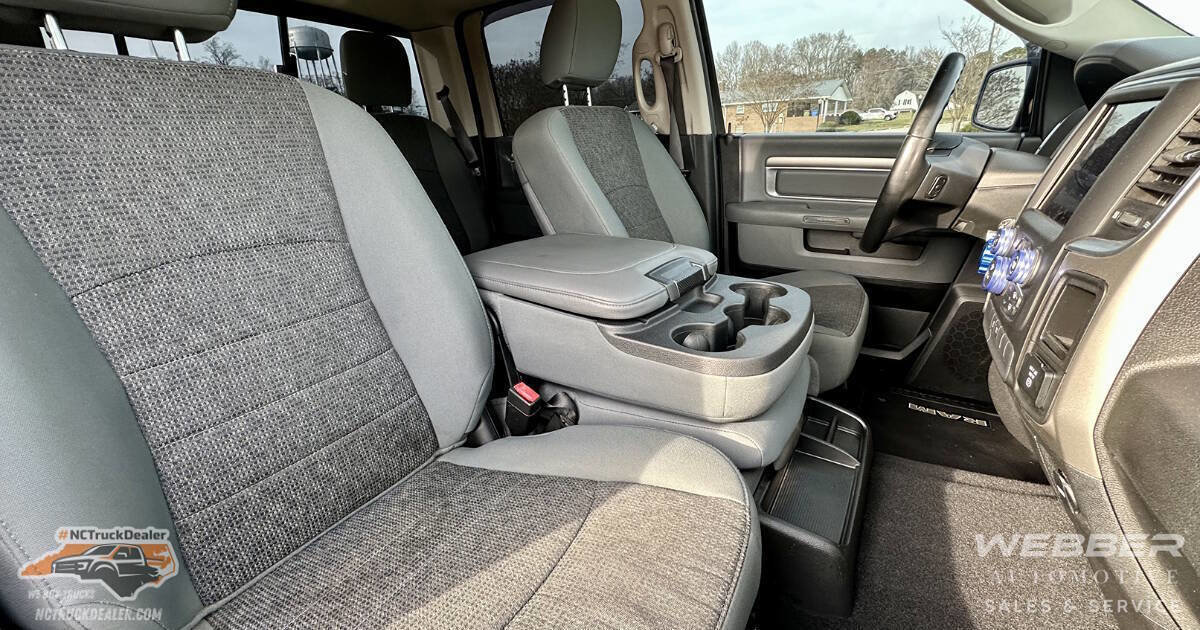 Used 2019 RAM 1500 Classic SLT w/ Luxury Group image 14