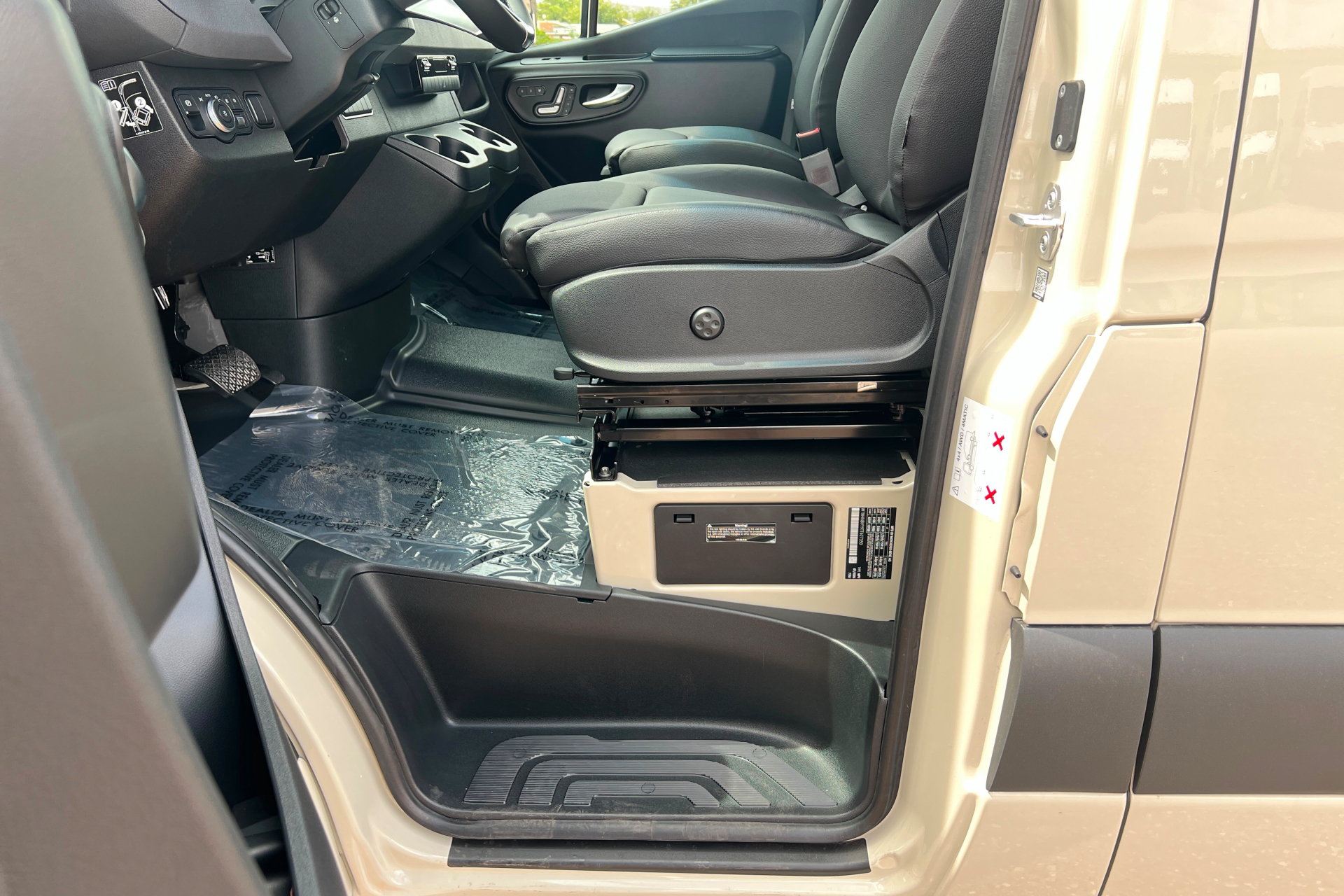 New 2026 Mercedes-Benz Sprinter 2500 image 17