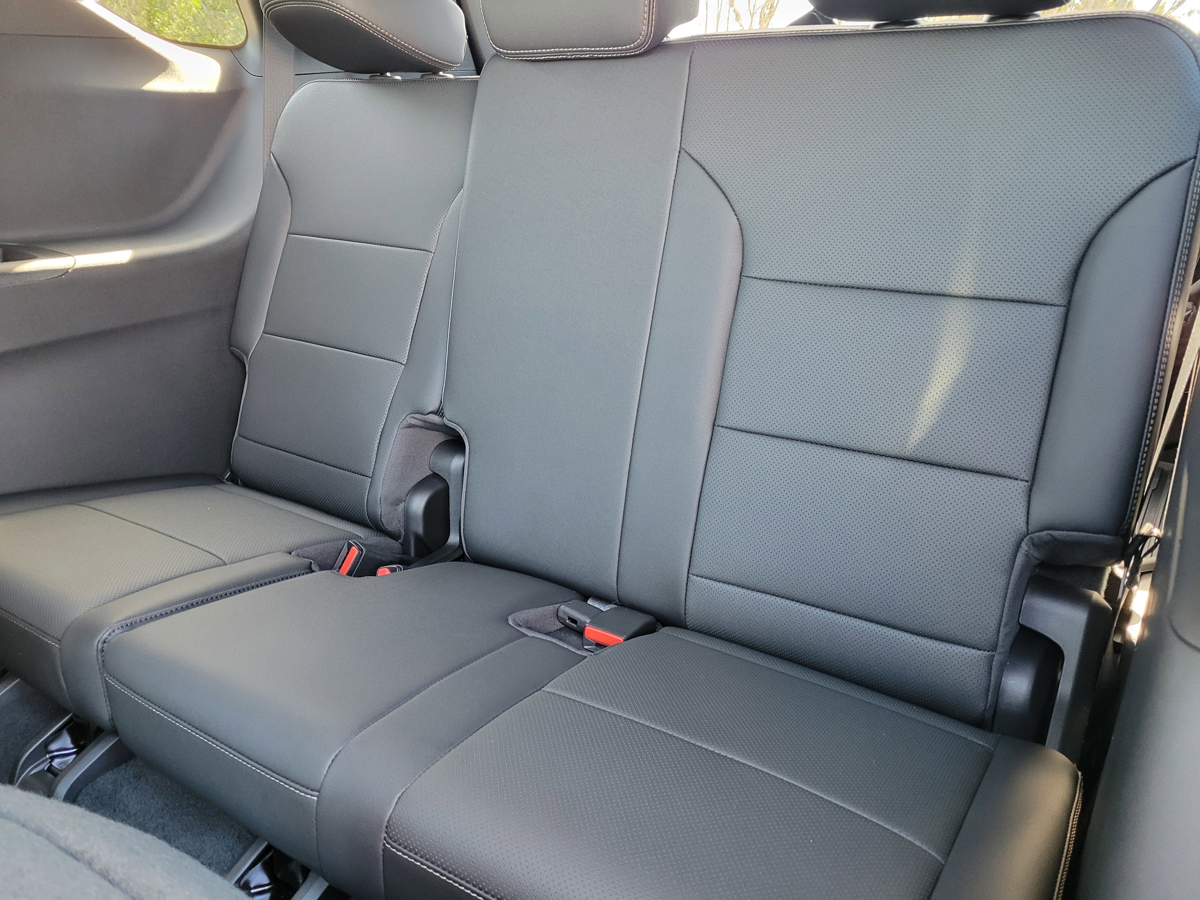 New 2026 Chevrolet Traverse High Country w/ LPO, Floor Liner Package FWD image 40