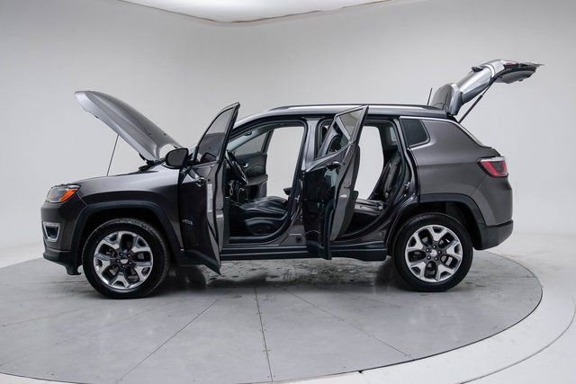 Used 2018 Jeep Compass Limited w/ Navigation Group image 18