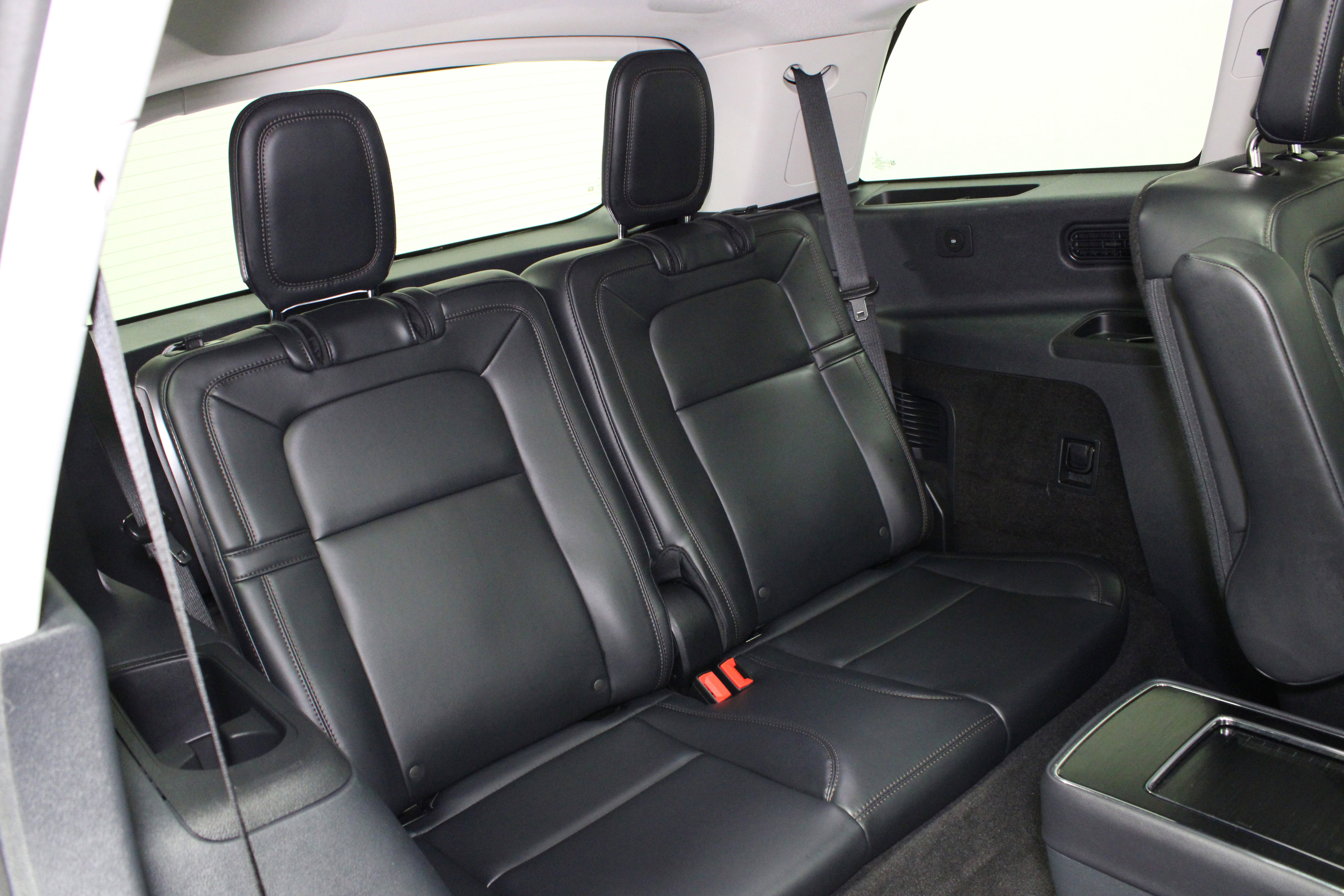 Used 2025 Lincoln Aviator Reserve w/ Equipment Group 201A AWD/4WD image 17