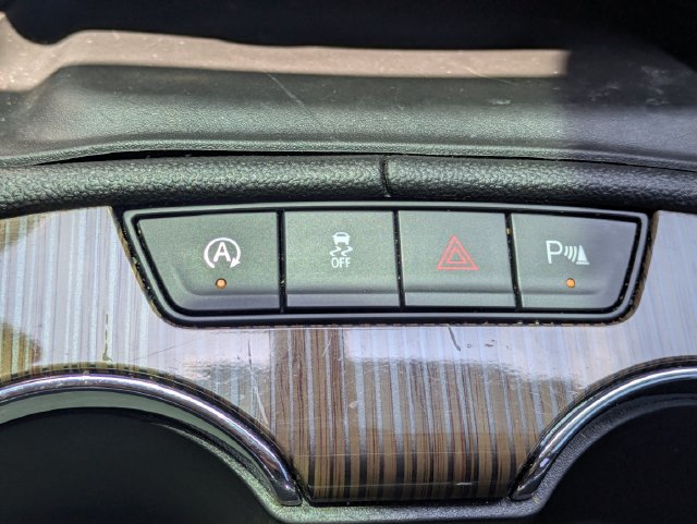 Used 2023 GMC Acadia SLE w/ Driver Convenience Package FWD image 25