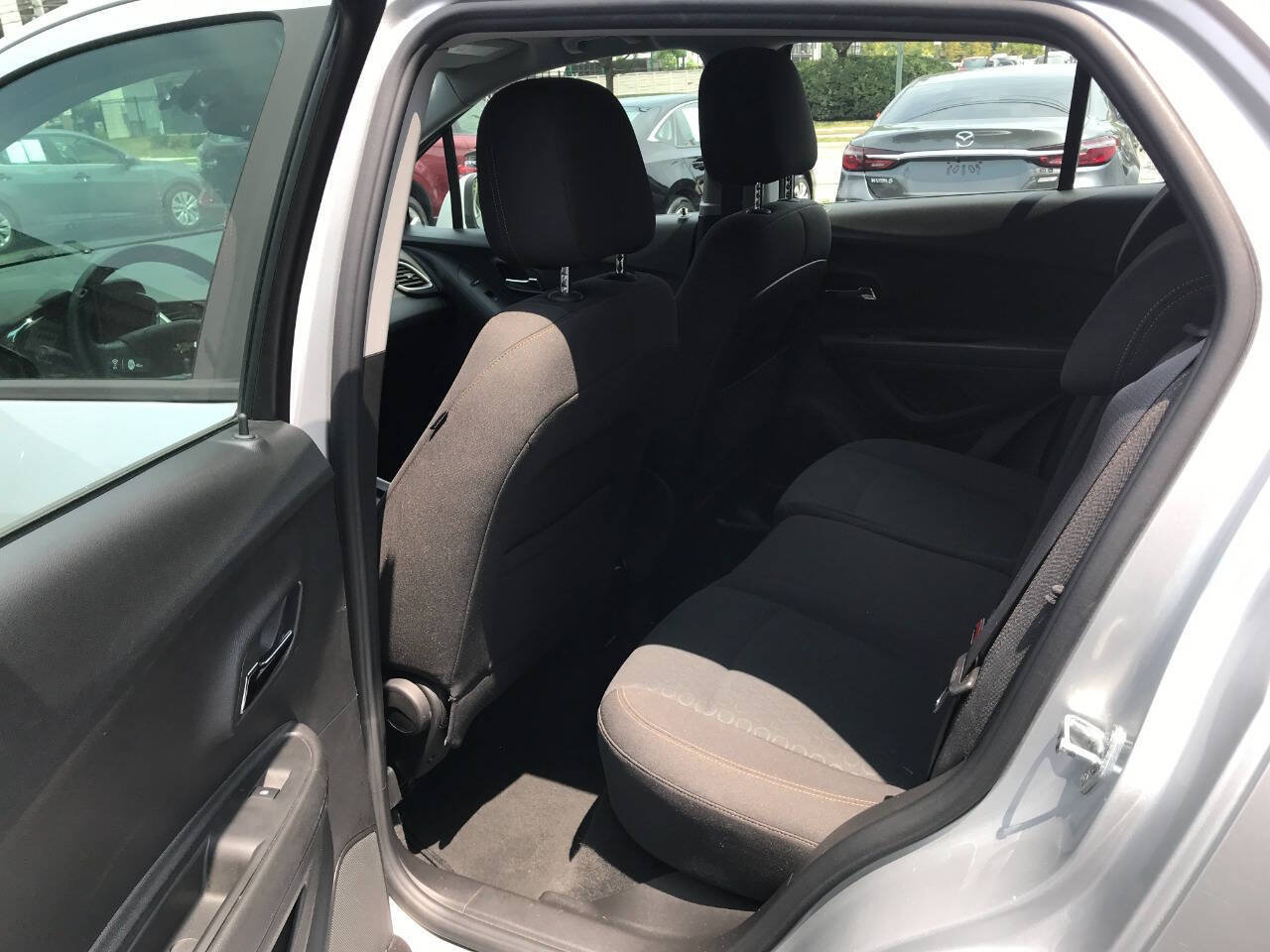 Used 2018 Chevrolet Trax LS FWD image 10