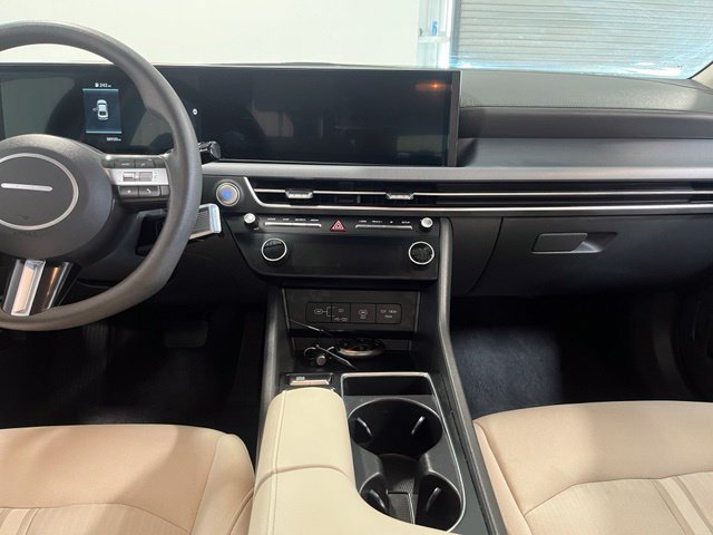 Used 2025 Hyundai Sonata SEL FWD image 21