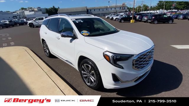 Certified 2020 GMC Terrain Denali w/ Denali Premium Package AWD/4WD image 2