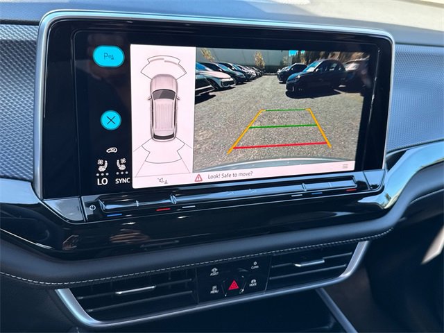 New 2026 Volkswagen Atlas Cross Sport SEL R-Line image 41
