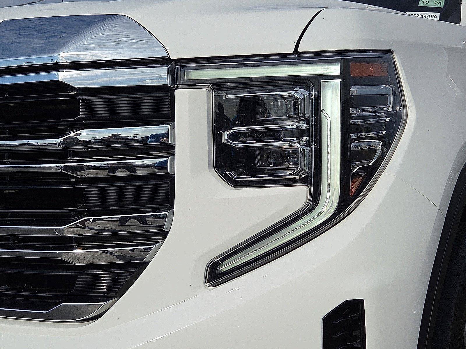 Used 2024 GMC Sierra 1500 SLT RWD image 3