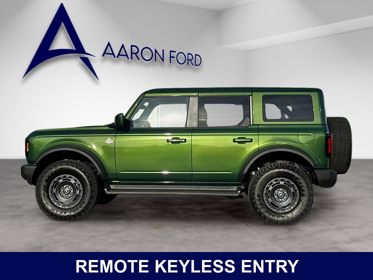 New 2025 Ford Bronco Outer Banks w/ Sasquatch Package AWD/4WD image 3