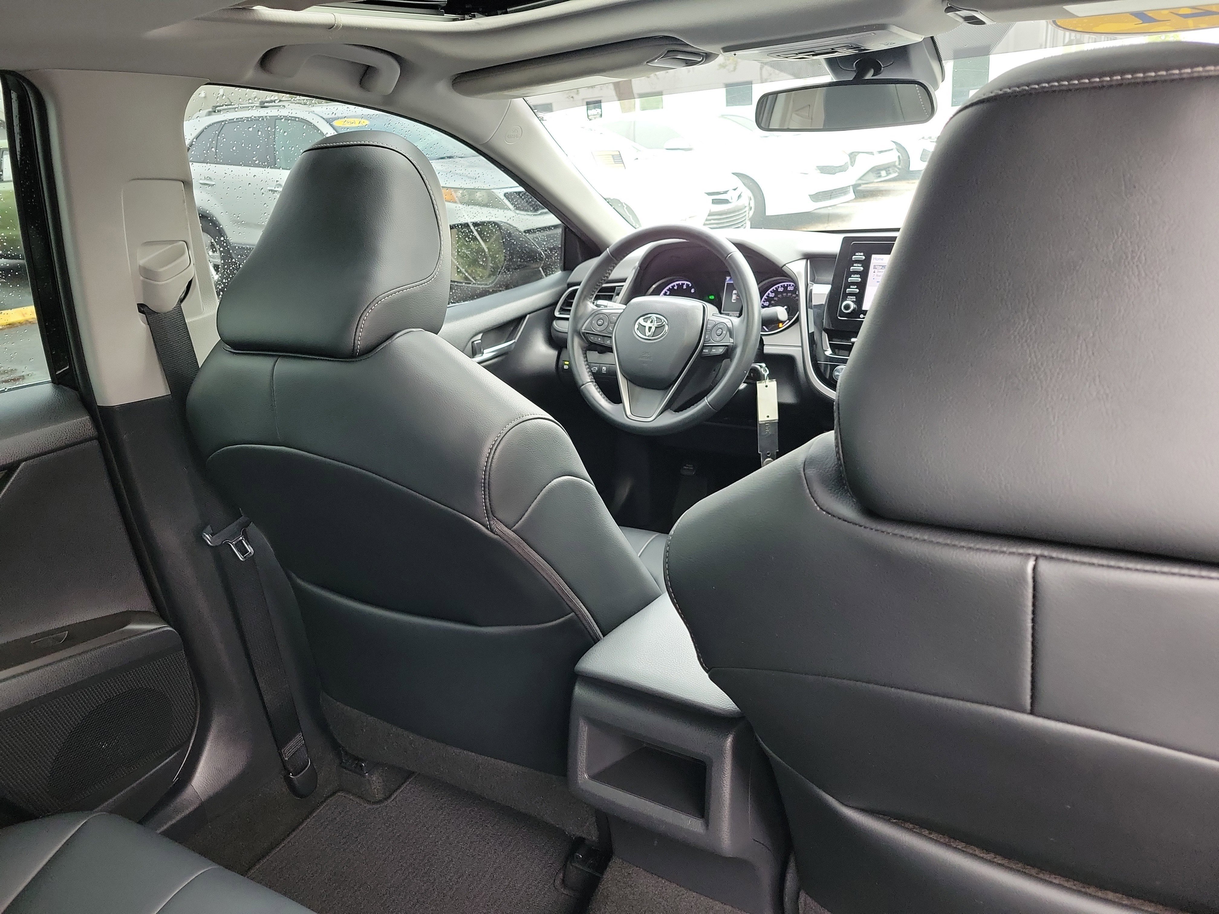 Used 2021 Toyota Camry SE image 13