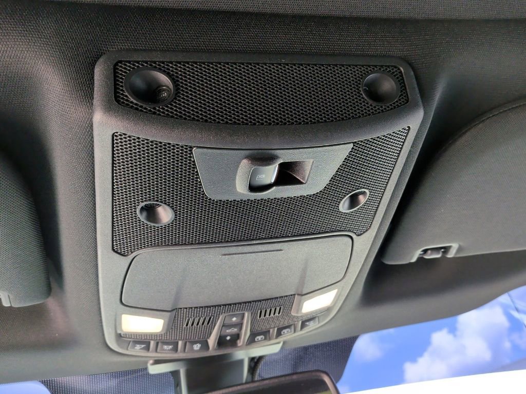 Used 2016 Ford F150 Platinum w/ Equipment Group 701A Luxury image 26