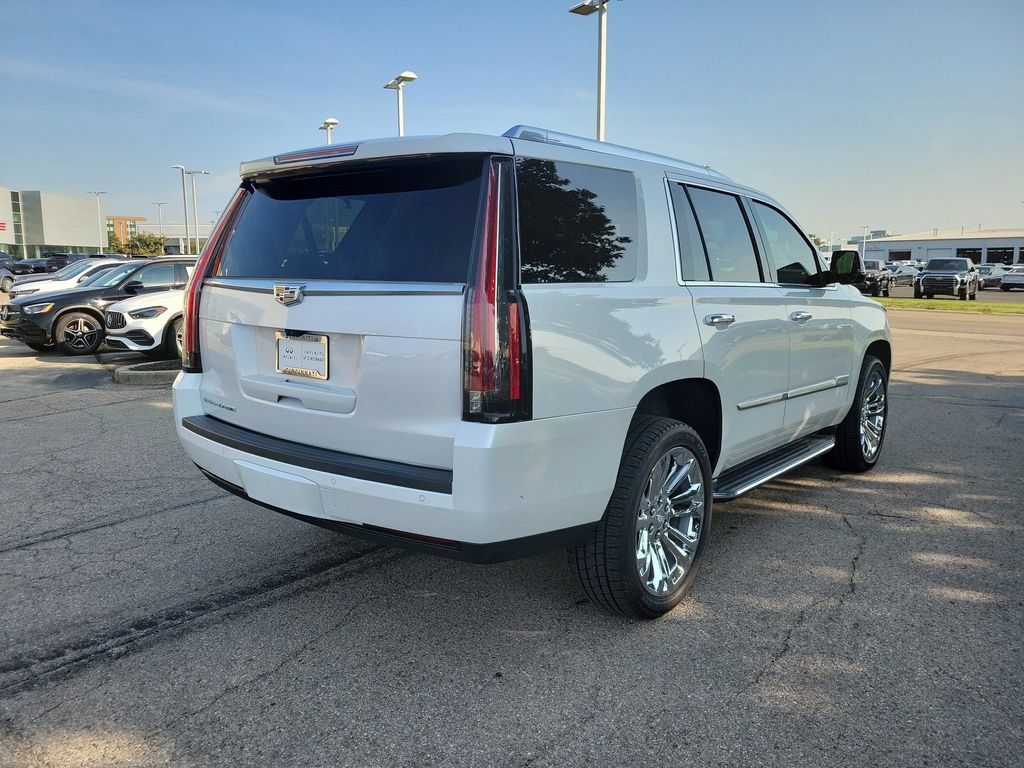Used 2020 Cadillac Escalade Luxury AWD/4WD image 5