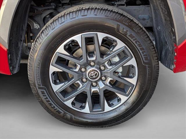 Used 2022 Toyota Tundra Limited AWD/4WD image 24