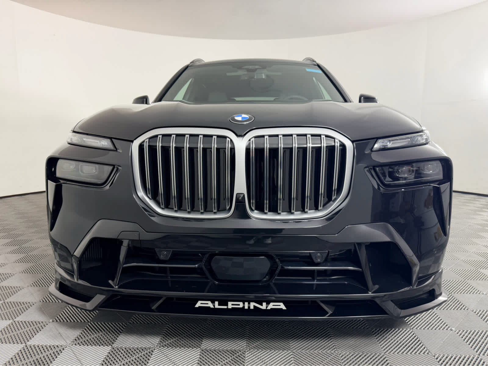 New 2026 BMW ALPINA XB7 AWD/4WD image 8