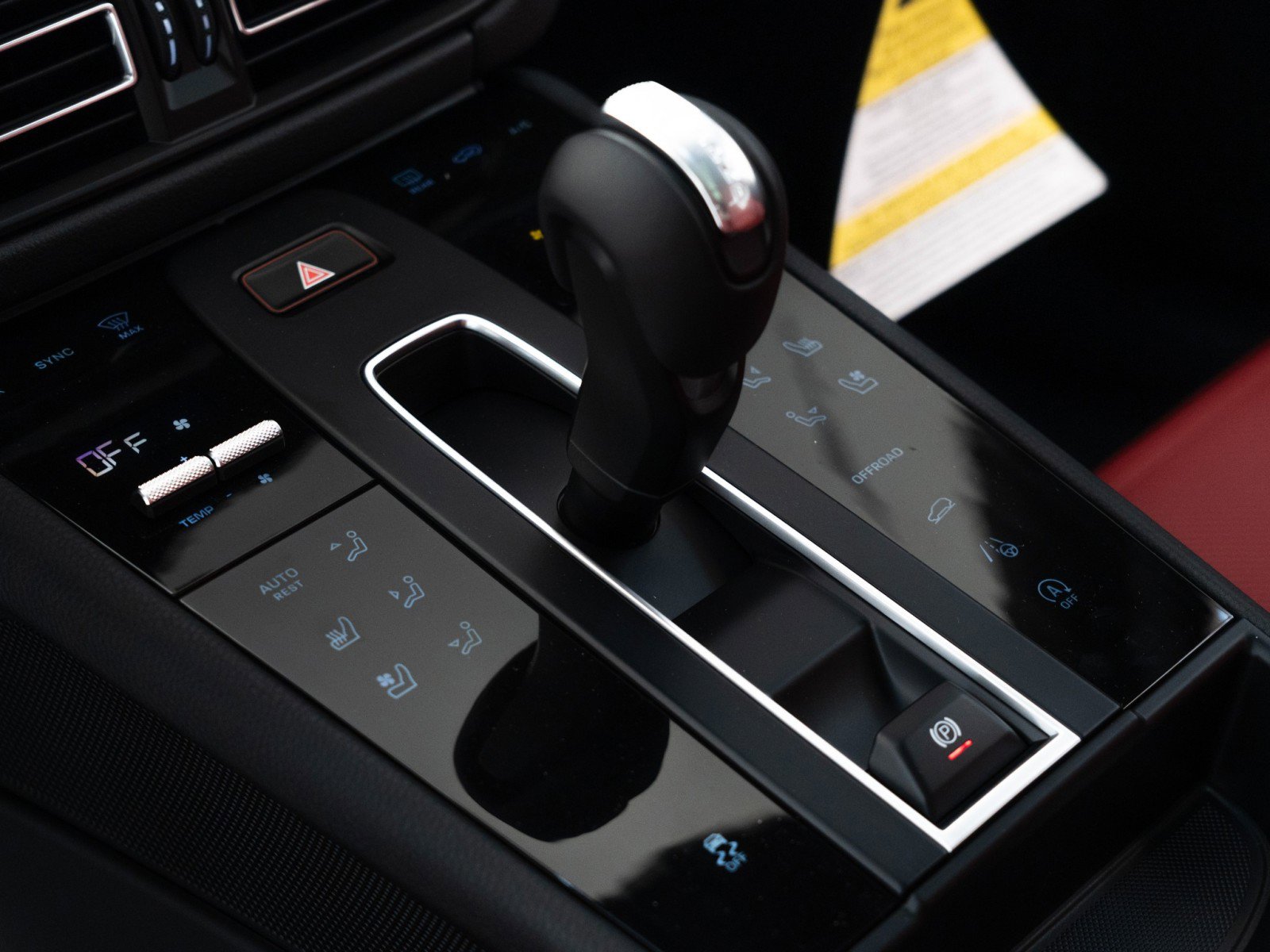 New 2026 Porsche Macan AWD/4WD image 27