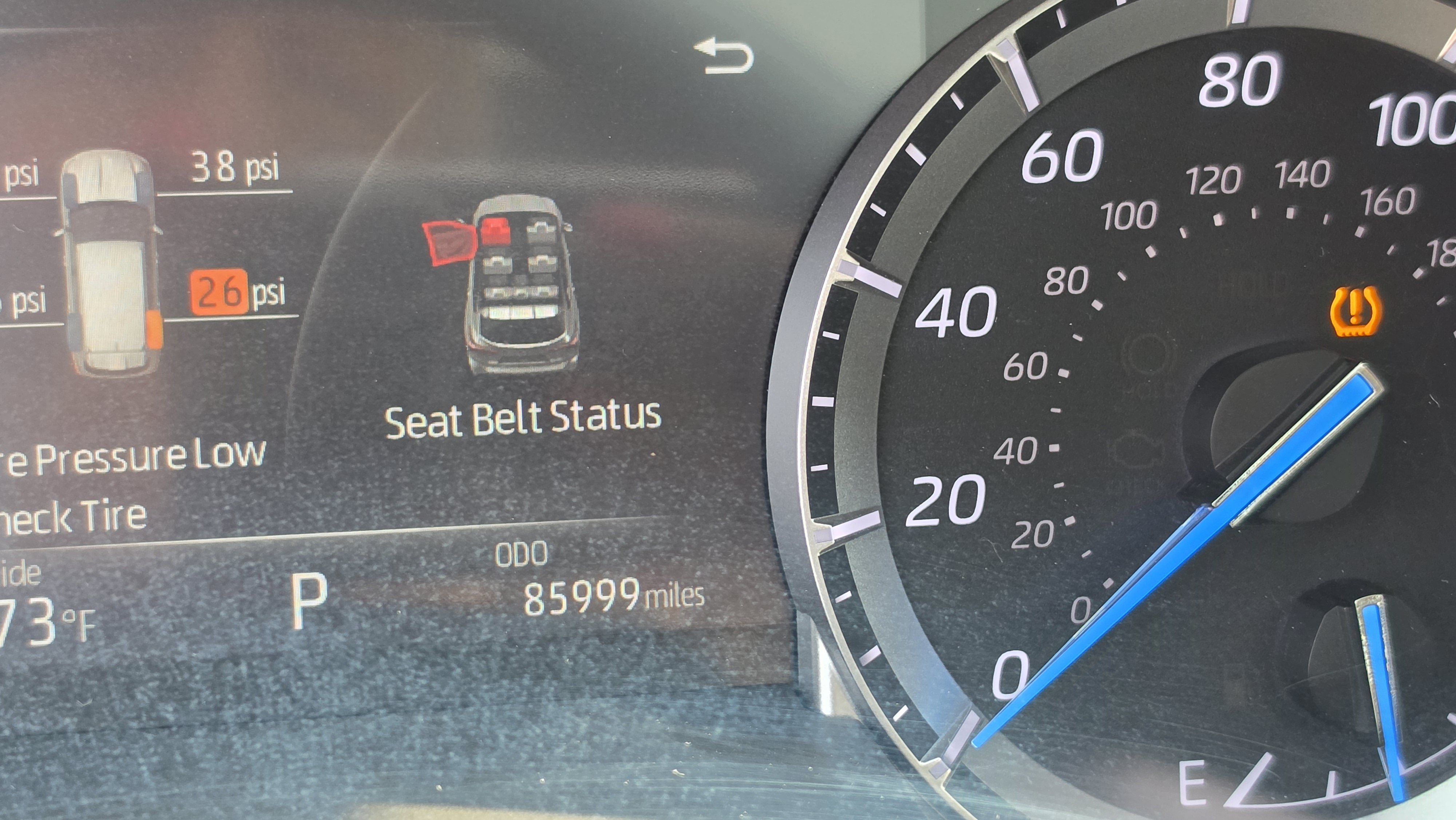 Used 2022 Toyota Highlander XLE AWD/4WD image 14