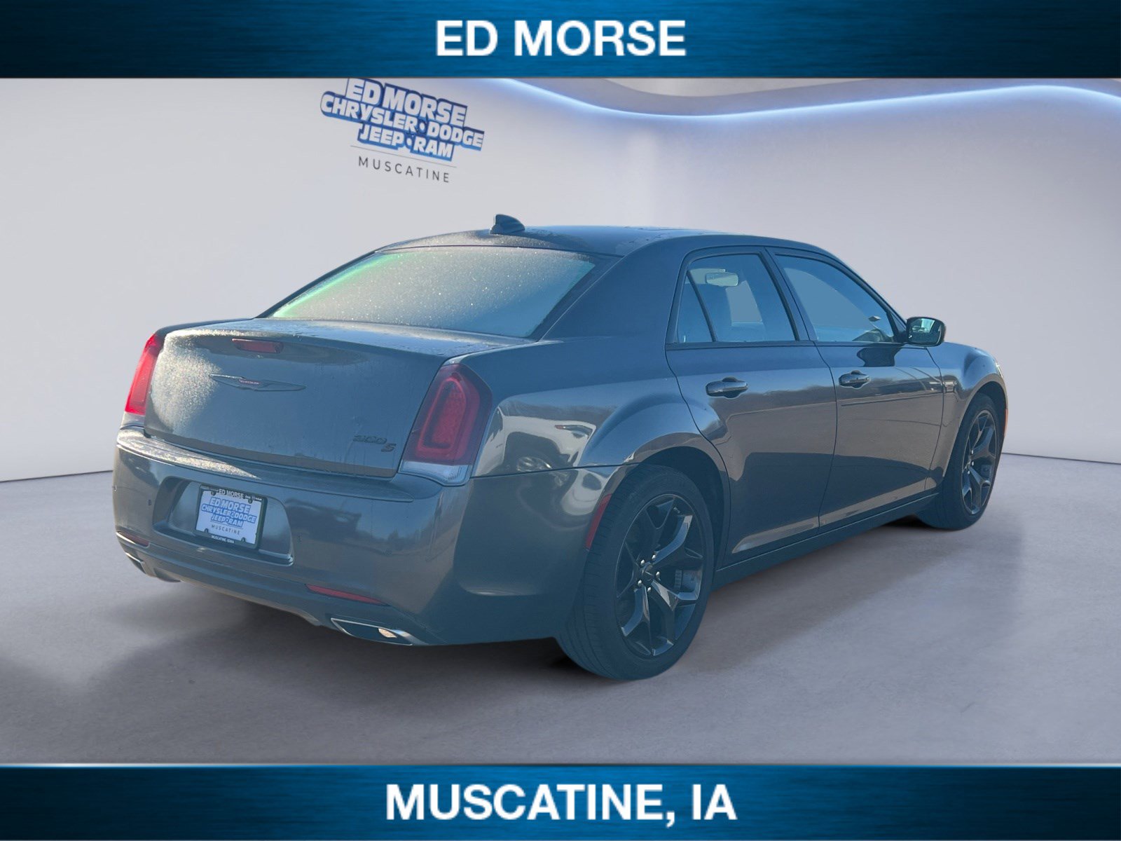 Used 2023 Chrysler 300 S image 5