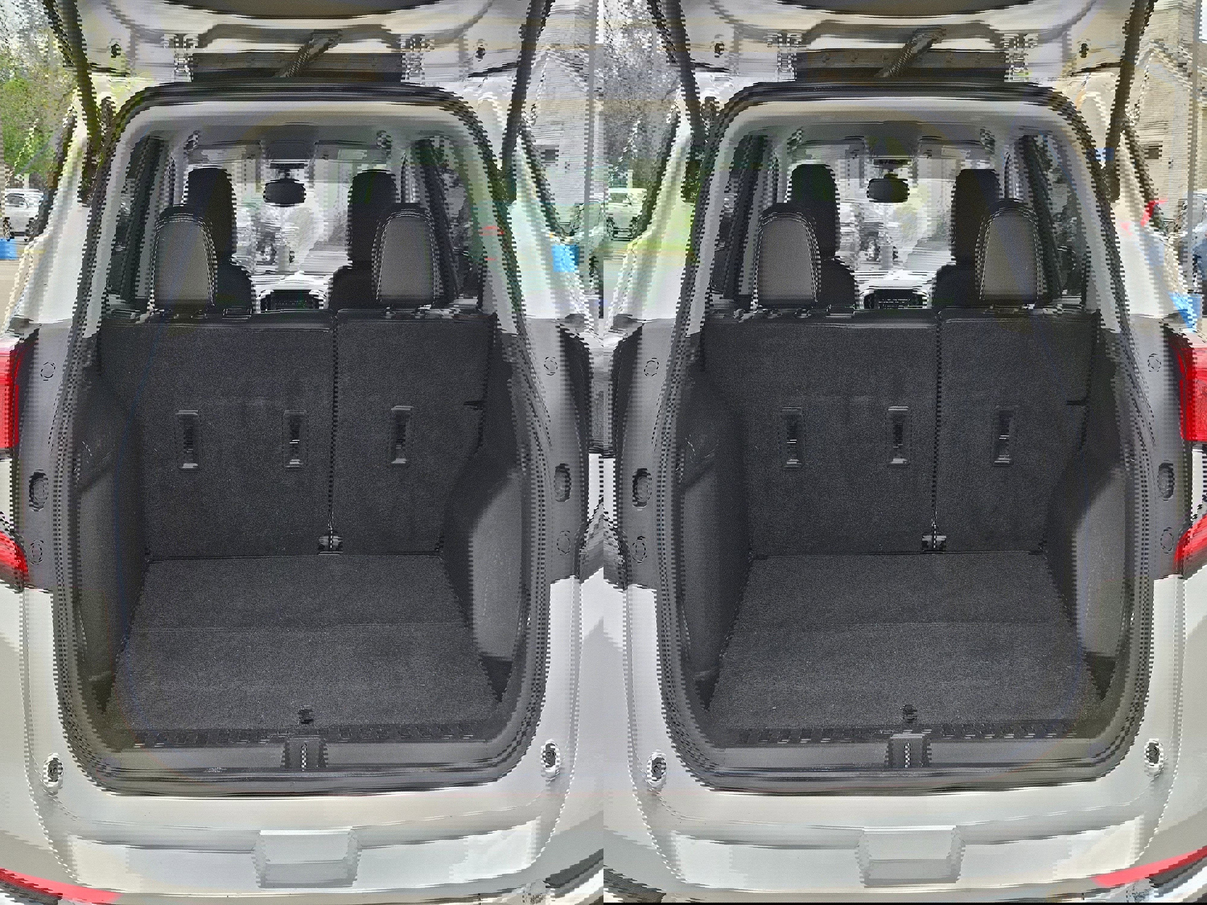 Used 2022 GMC Terrain SLT image 12