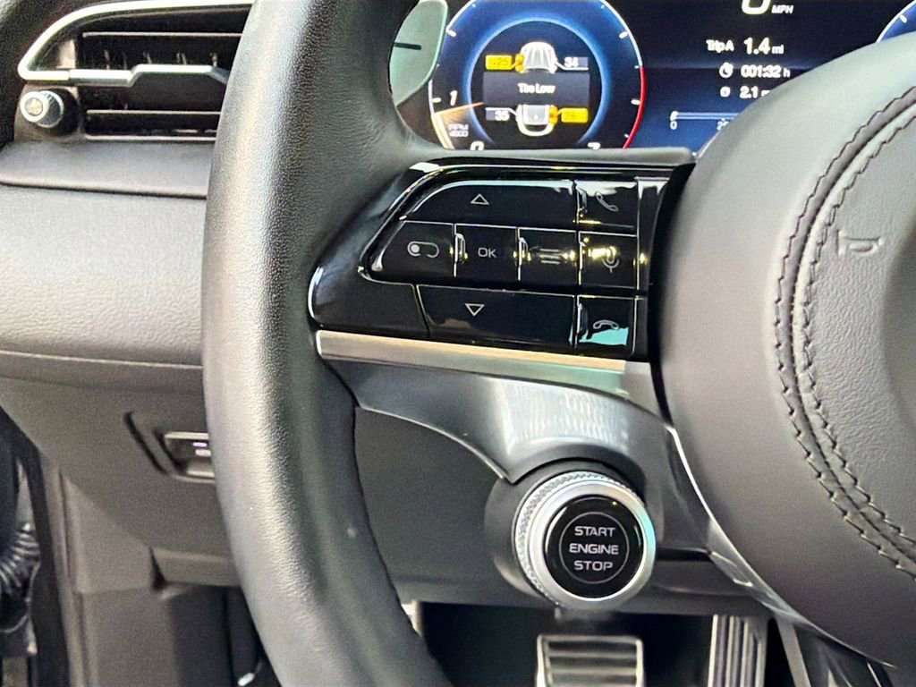 Used 2023 Maserati Grecale Modena image 37