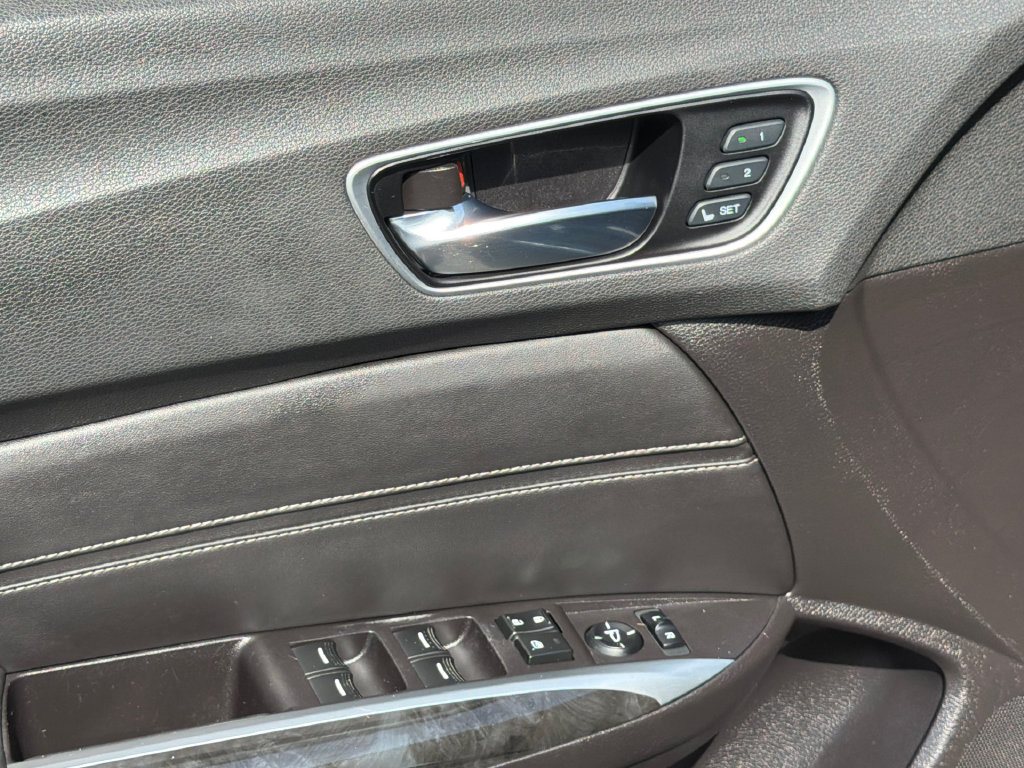 Used 2019 Acura TLX w/ Technology Package FWD image 15