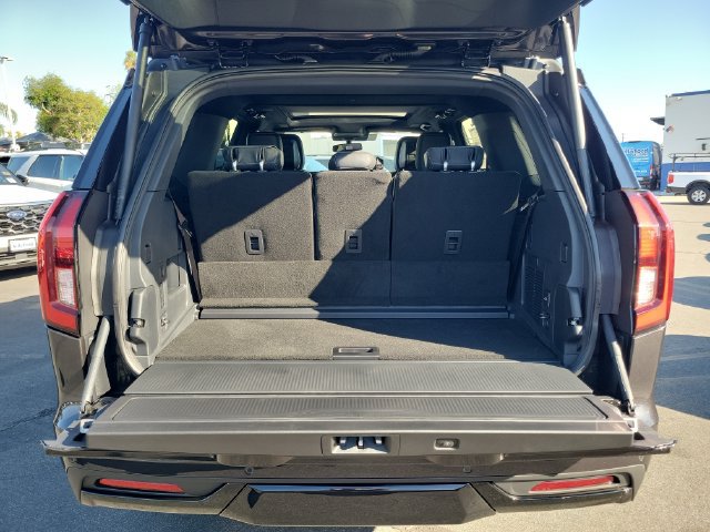 New 2027 Ford Expedition Platinum w/ Stealth Performance Package AWD/4WD image 21